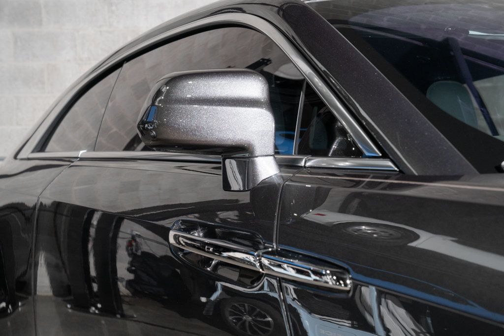 Rolls-Royce Spectre photo 47
