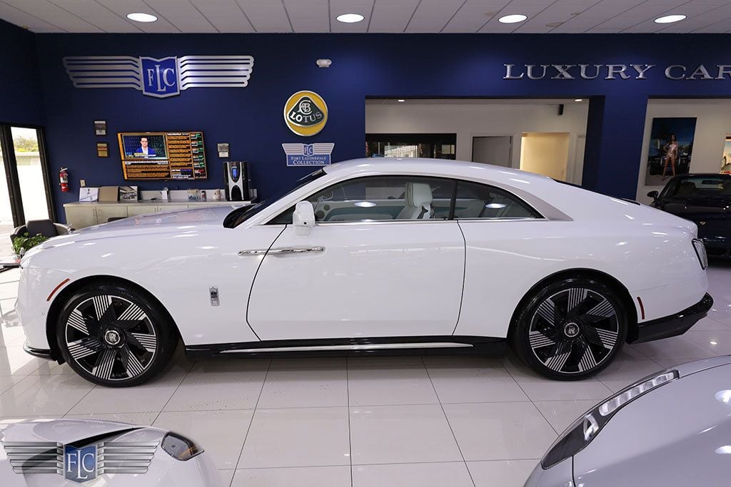 2024 Rolls-Royce Spectre Coupe - 22752391 - 2