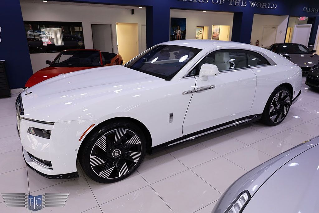 2024 Rolls-Royce Spectre Coupe - 22752391 - 4