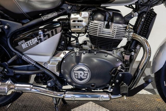2024 ROYAL ENFIELD SUPER METEOR 650 ABS CERTIFIED PRE-OWNED! - 23027124 - 20