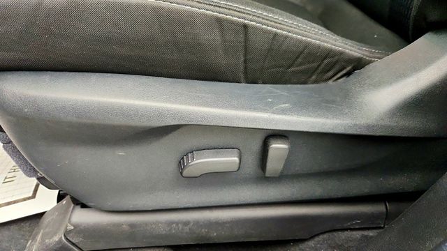 2024 Subaru Ascent Premium 7-Seater w/ Convenience Package - 23007561 - 9