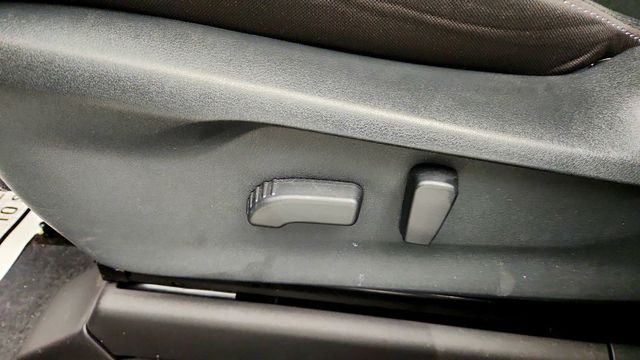 2024 Subaru Ascent Premium 8-Passenger - 23097433 - 9
