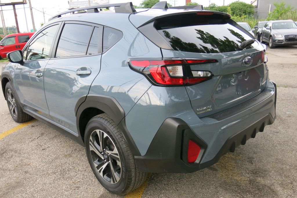 2024 Subaru Crosstrek Premium photo 3