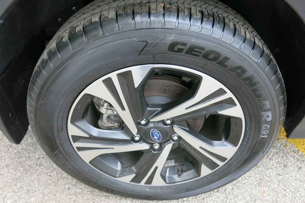 2024 Subaru Crosstrek Premium photo 32