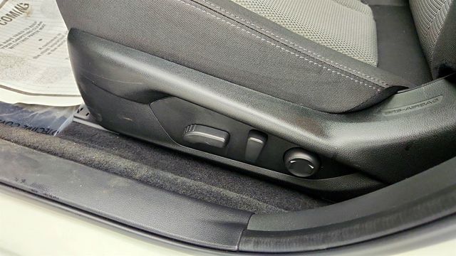 2024 Subaru Crosstrek Premium AWD w/ Moonroof, Power Seat & Blind Spot Detection - 23012283 - 11