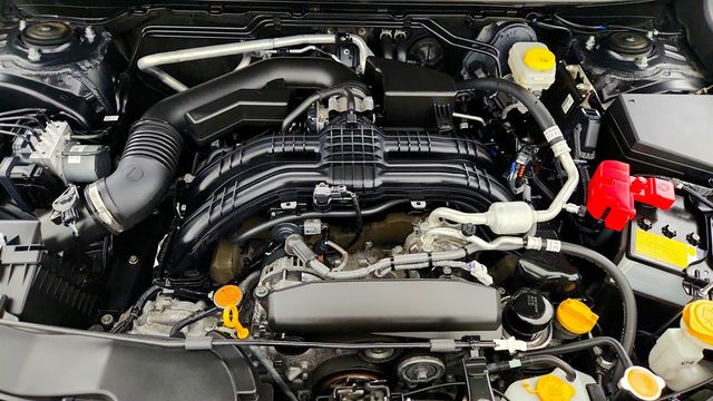 2024 Subaru Crosstrek Premium AWD w/ Moonroof, Power Seat & Blind Spot Detection - 23012324 - 25