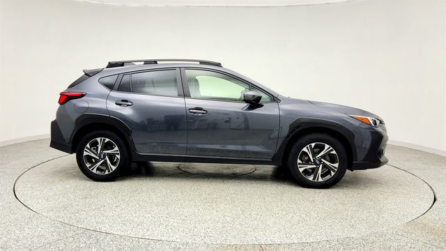 2024 Subaru Crosstrek Premium AWD w/ Moonroof, Power Seat & Blind Spot Detection - 23012564 - 3