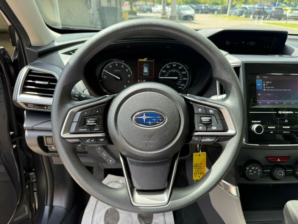 2024 Subaru Forester Base photo 3