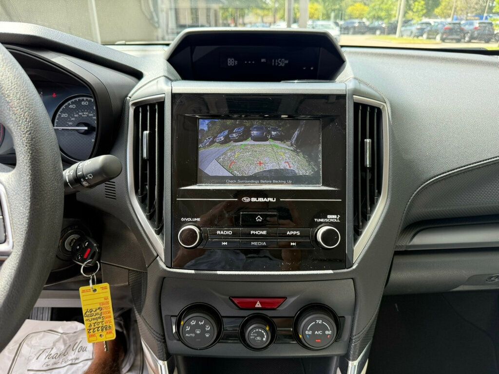 2024 Subaru Forester Base photo 4