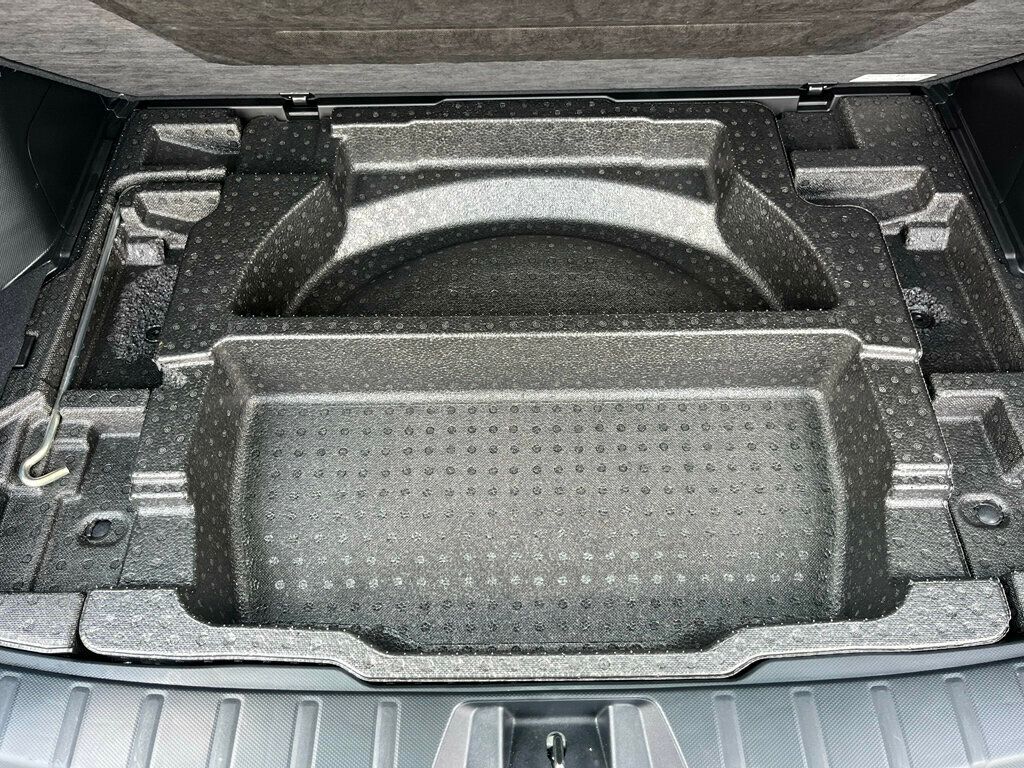2024 Subaru Forester Touring AWD  - 23053600 - 26