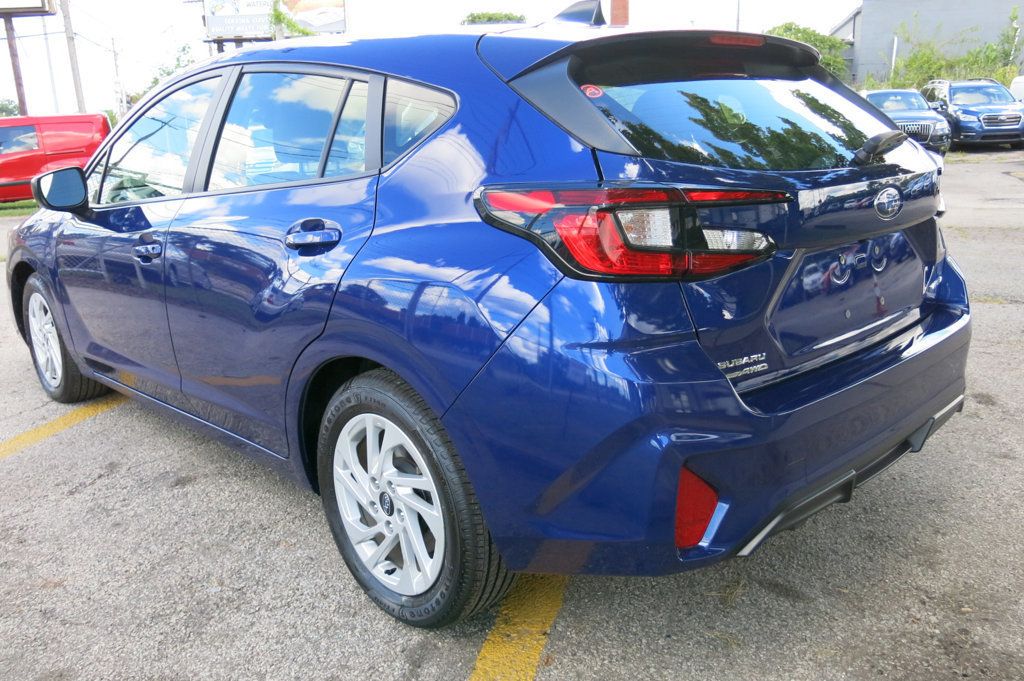 2024 Subaru Impreza Base photo 3