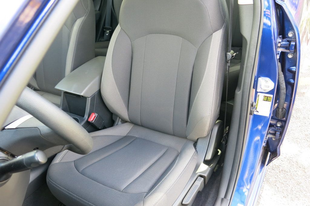 2024 Subaru Impreza Base photo 38