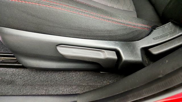 2024 Subaru Impreza Sport AWD w/ BSD/RCTA, All-Weather & Moonroof Pkg - 23048543 - 11