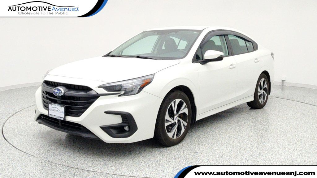 2024 Subaru Legacy Premium AWD with Blind Spot Detection and RCTA - 22954484 | Video 1