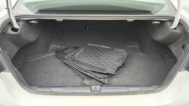 2024 Subaru Legacy Premium AWD with Blind Spot Detection and RCTA - 22954484 - 20