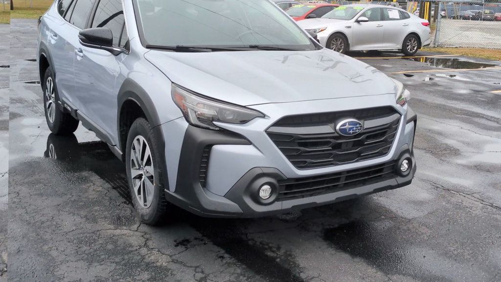 2024 Subaru Outback Premium photo 2