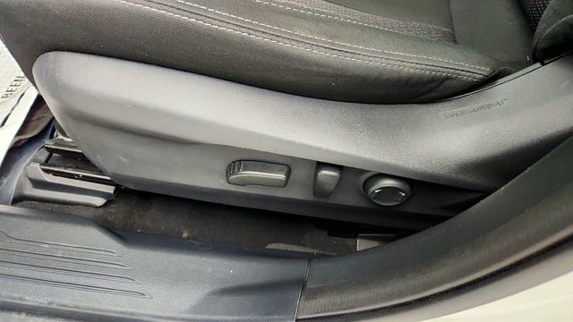2024 Subaru Outback Premium AWD w/ BSD, RCTA, Moonroof & Navigation Pkg - 23053219 - 11