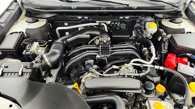 2024 Subaru Outback Premium AWD w/ Power Moonroof, BSD & Keyless Access - 23010385 - 27