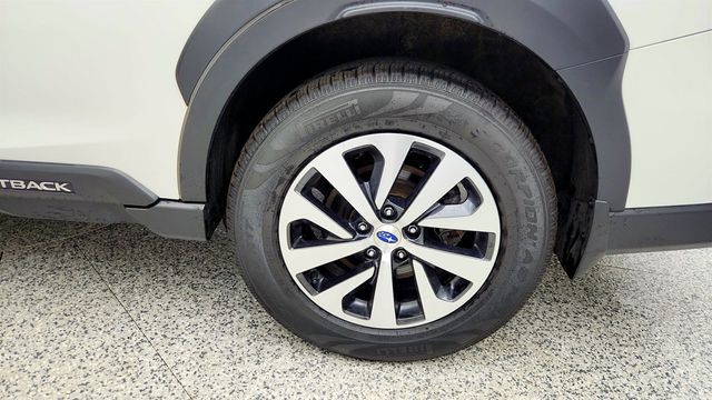 2024 Subaru Outback Premium AWD w/ Power Moonroof, BSD & Keyless Access - 23010385 - 8