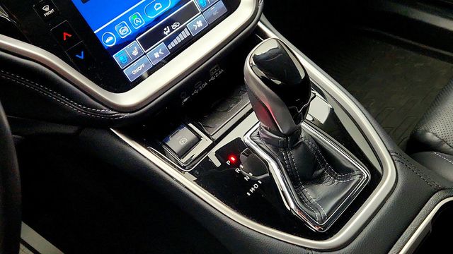 2024 Subaru Outback Touring XT AWD - 23015728 - 16