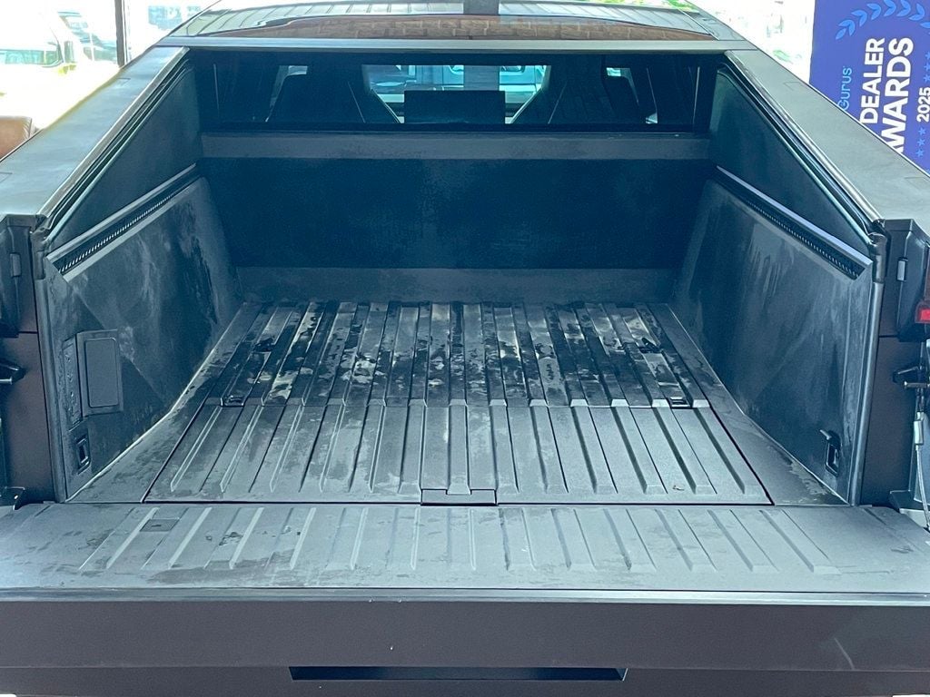 2024 Tesla Cybertruck AWD - 23038788 - 9