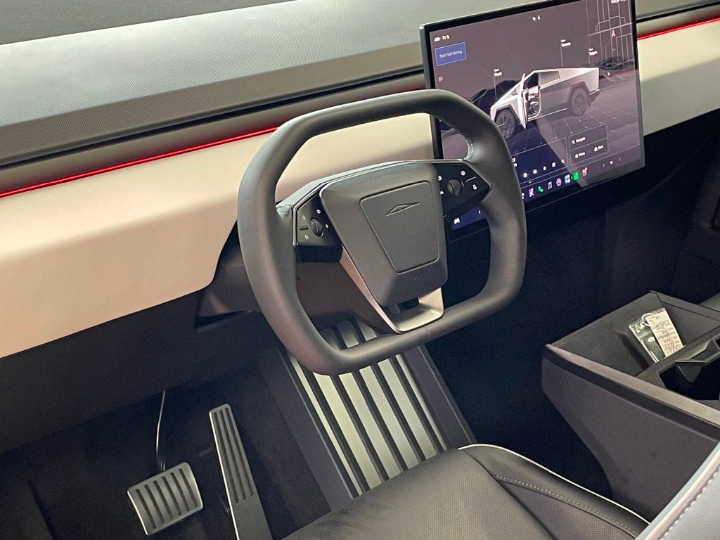 2024 Tesla Cybertruck AWD - 23038788 - 14