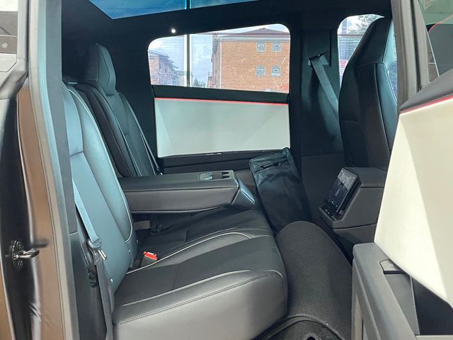 2024 Tesla Cybertruck AWD - 23038788 - 18