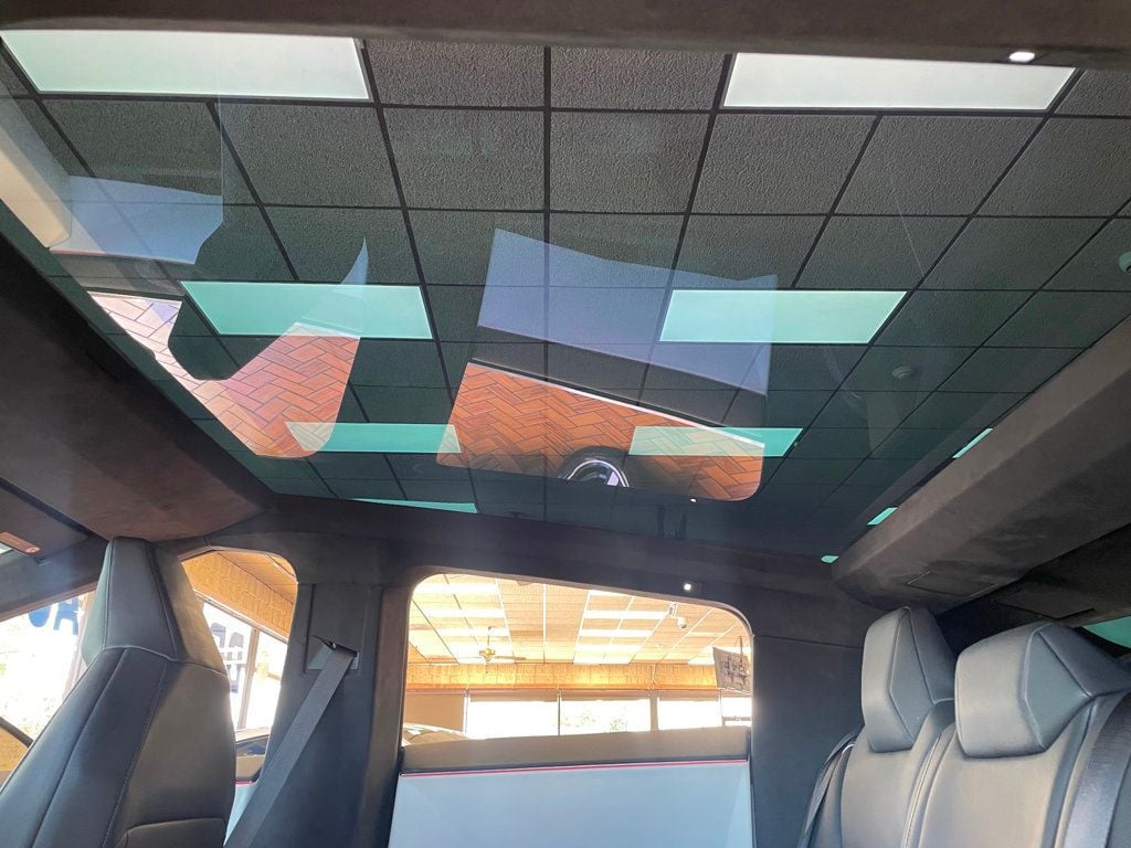 2024 Tesla Cybertruck AWD - 23044596 - 19