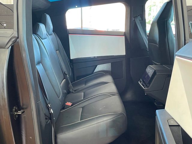 2024 Tesla Cybertruck AWD - 23044596 - 24