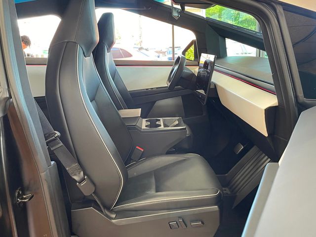 2024 Tesla Cybertruck AWD - 23044596 - 25