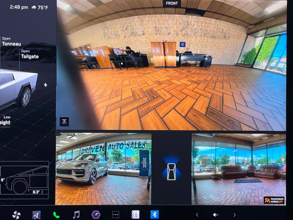 2024 Tesla Cybertruck AWD - 23044596 - 30