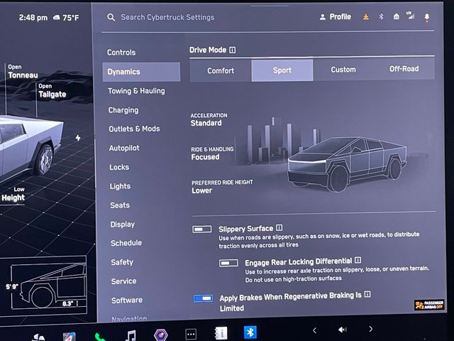 2024 Tesla Cybertruck AWD - 23044596 - 32