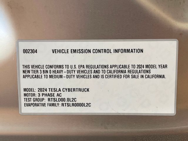2024 Tesla Cybertruck AWD - 23044596 - 52
