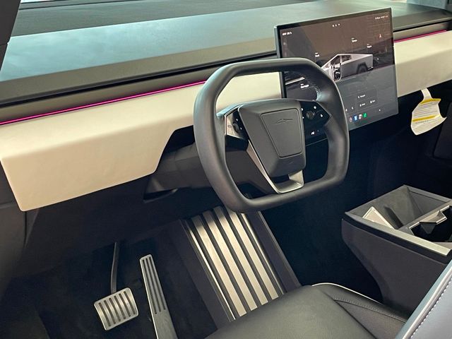 2024 Tesla Cybertruck AWD - 23048536 - 11