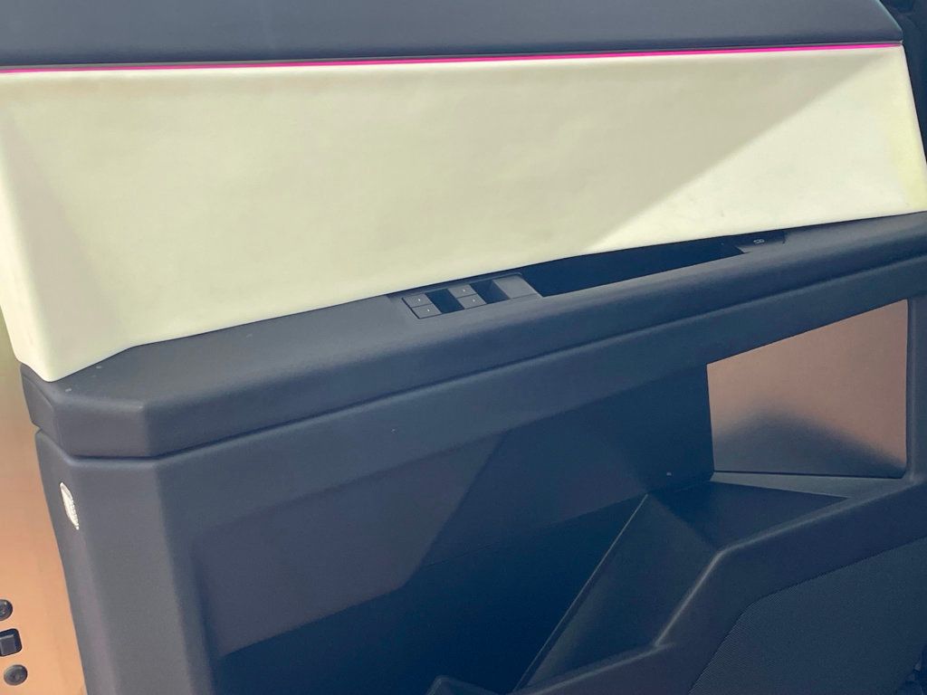 2024 Tesla Cybertruck AWD - 23048536 - 12