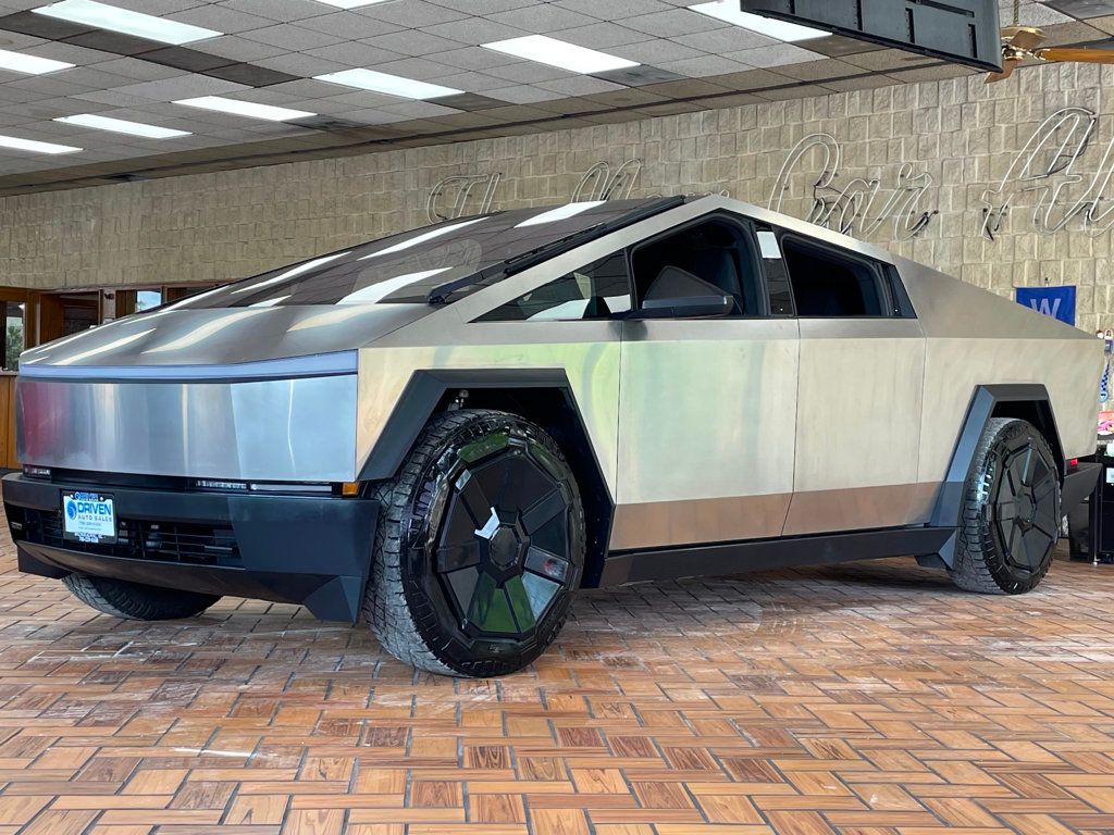 2024 Tesla Cybertruck AWD - 23048536 - 3