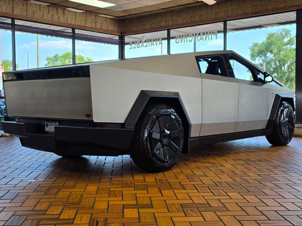 2024 Tesla Cybertruck AWD - 23060420 - 9