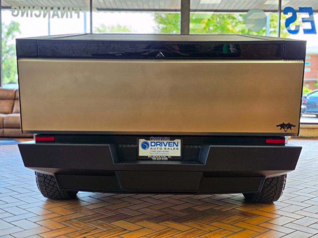 2024 Tesla Cybertruck AWD - 23060420 - 10