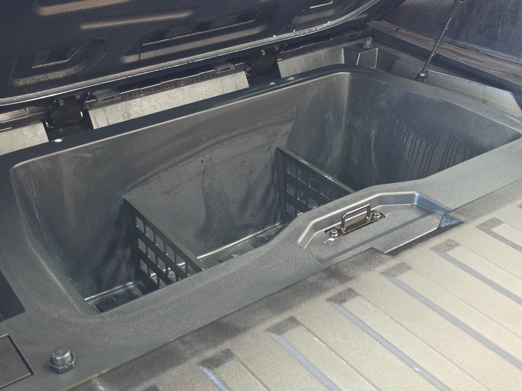 2024 Tesla Cybertruck AWD - 23060420 - 25