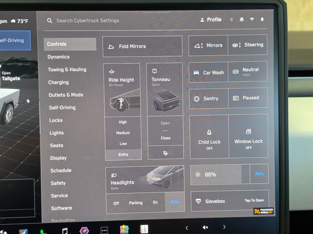 2024 Tesla Cybertruck AWD - 23060420 - 32