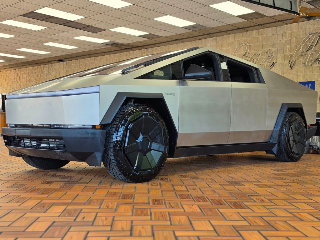 2024 Tesla Cybertruck AWD - 23060420 - 3