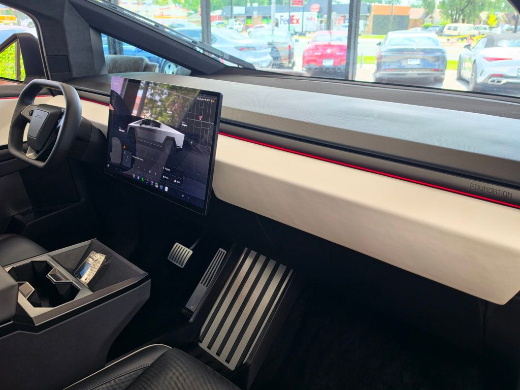 2024 Tesla Cybertruck AWD - 23061742 - 29