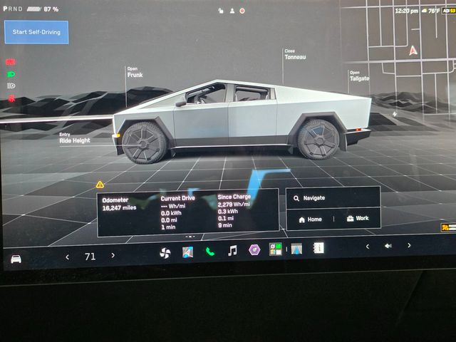 2024 Tesla Cybertruck AWD - 23061742 - 32
