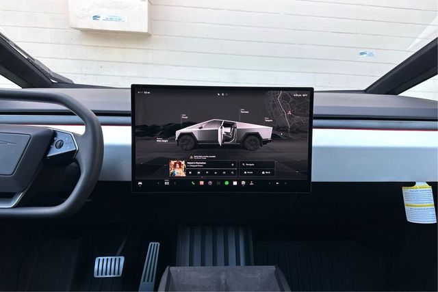 2024 Tesla Cybertruck AWD - 22509155 - 18