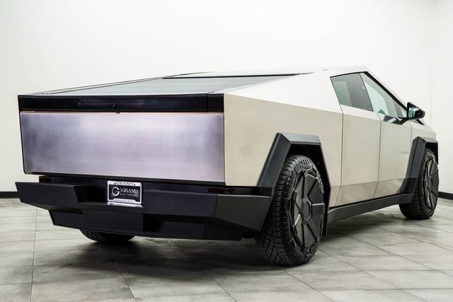 2024 Tesla Cybertruck AWD - 23007680 - 11
