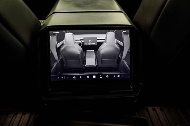 2024 Tesla Cybertruck AWD - 23007680 - 24