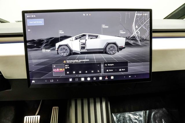 2024 Tesla Cybertruck AWD - 23007680 - 25