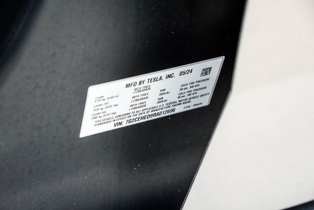 2024 Tesla Cybertruck AWD - 23007680 - 39