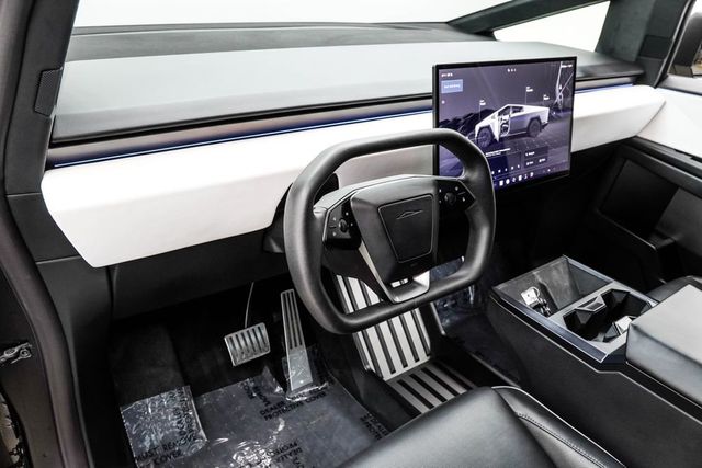 2024 Tesla Cybertruck All-Wheel Drive's photo