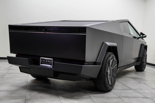 2024 Tesla Cybertruck AWD - 23046147 - 11